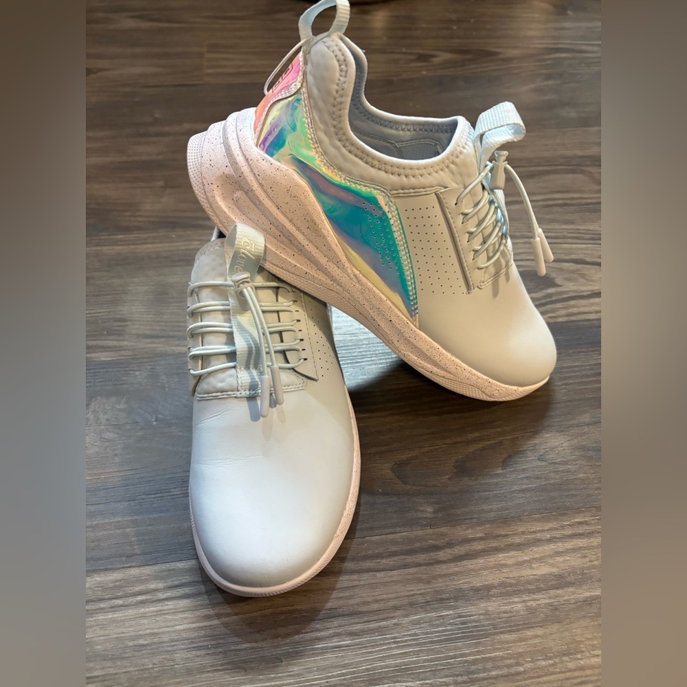 NEW Clove‎ Classic Limited Edition Women’s 8.5/Men’s 7 Holographic Nursing Shoes